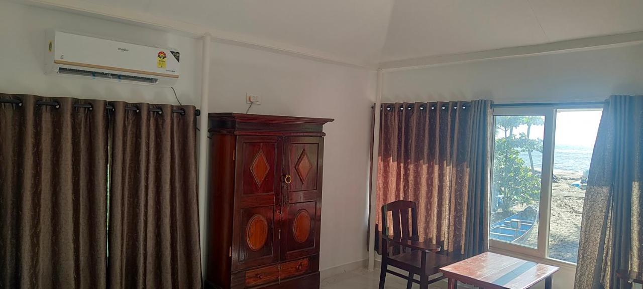 Marari Blue Whale Beach House Alappuzha Екстер'єр фото