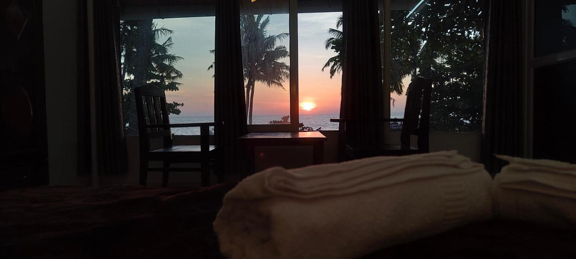 Marari Blue Whale Beach House Alappuzha Екстер'єр фото