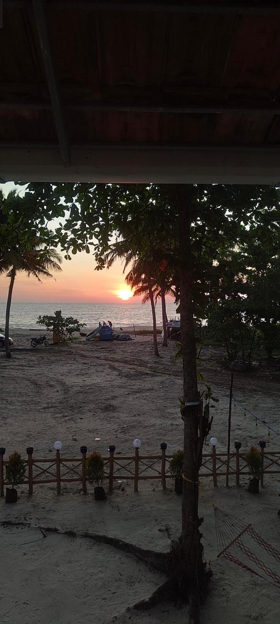 Marari Blue Whale Beach House Alappuzha Екстер'єр фото